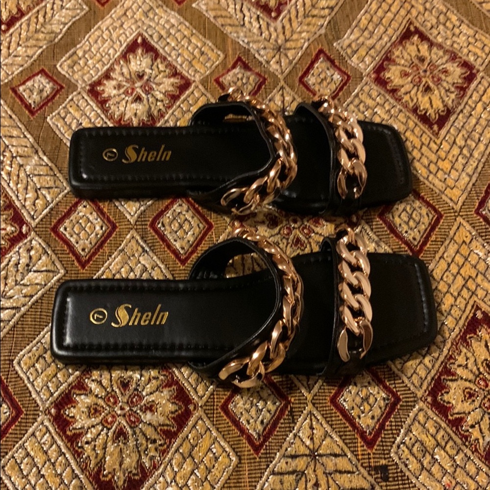 NWOT SHEIN Black and Gold Chain Slide Sandals - Picture 4 of 5